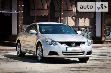 Седан Nissan Altima 2013 в Киеве