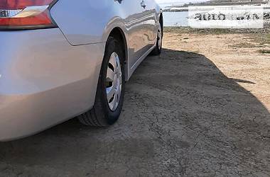 Седан Nissan Altima 2015 в 