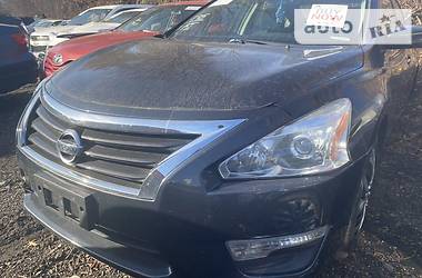 Седан Nissan Altima 2014 в 