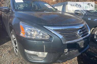 Седан Nissan Altima 2014 в 
