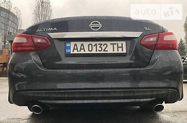 Седан Nissan Altima 2018 в Киеве