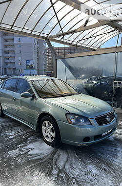 Седан Nissan Altima 2005 в Днепре