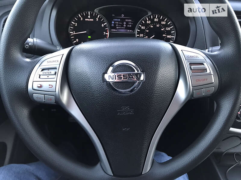 Седан Nissan Altima 2017 в Виннице