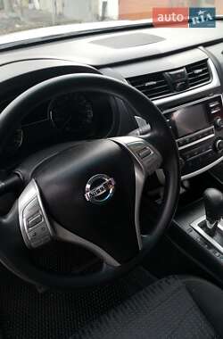 Седан Nissan Altima 2016 в 