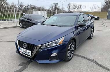 Седан Nissan Altima 2019 в Запорожье