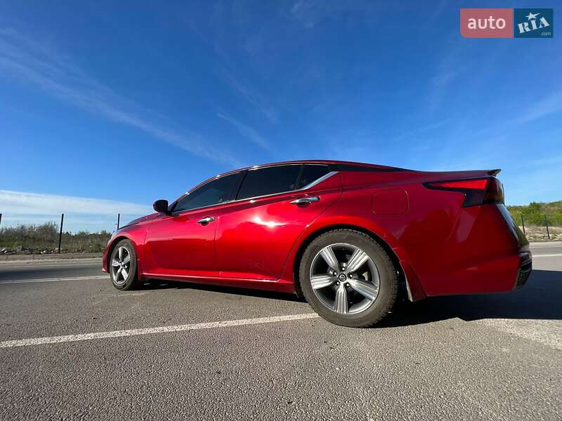 Седан Nissan Altima 2018 в Днепре фото 7 Седан Nissan Altima 2018 в Днепре