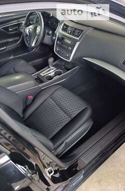 Седан Nissan Altima 2017 в 