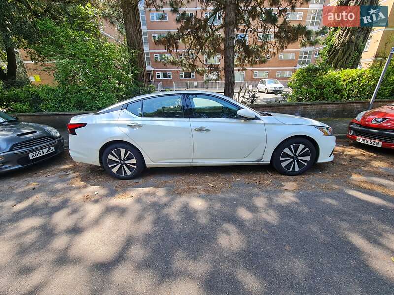 Седан Nissan Altima 2019 в Ровно