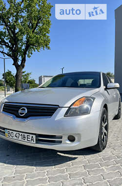 Седан Nissan Altima 2008 в Бориславі