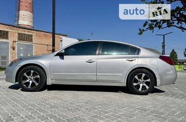 Седан Nissan Altima 2008 в Бориславі