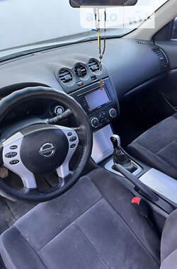 Седан Nissan Altima 2008 в Бориславі