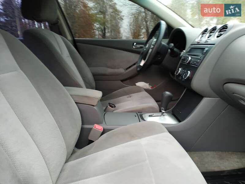 Седан Nissan Altima 2008 в Каменском фото 6 Седан Nissan Altima 2008 в Каменском