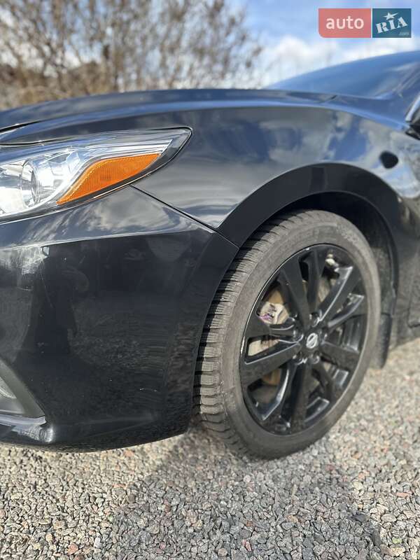 Седан Nissan Altima 2017 в Харкові