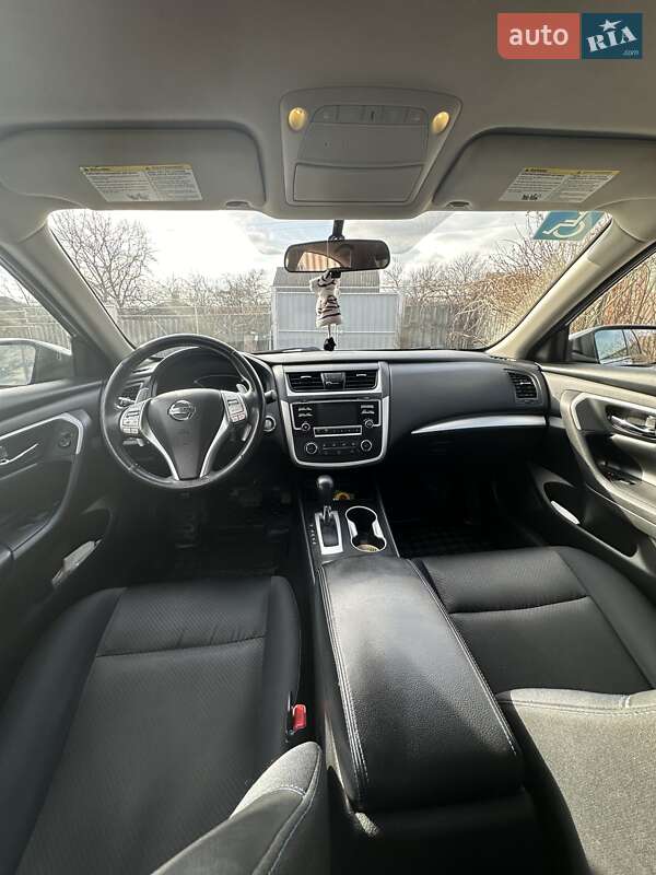 Седан Nissan Altima 2017 в Харкові