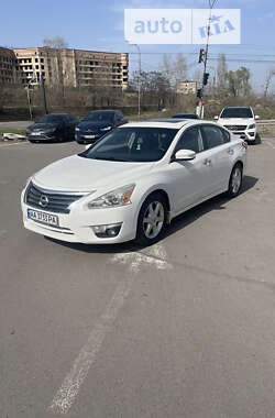 Седан Nissan Altima 2013 в Киеве