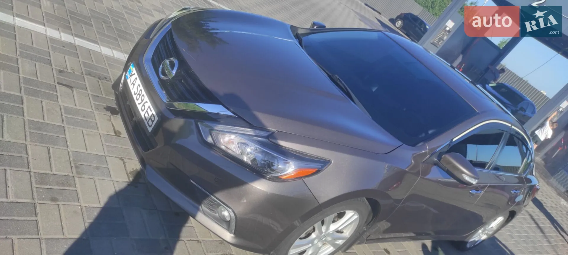 2017 Nissan Altima - мініатюра 2
