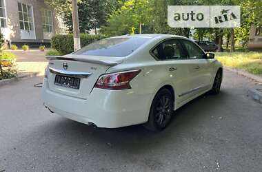 Седан Nissan Altima 2016 в Одессе