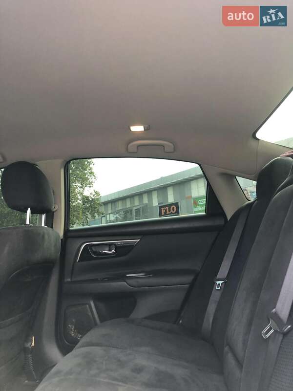 Седан Nissan Altima 2013 в Одесі