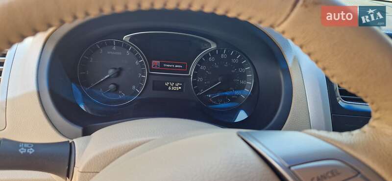 Седан Nissan Altima 2014 в Заводське