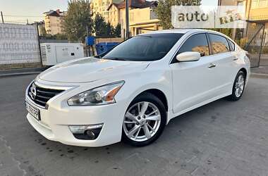 Седан Nissan Altima 2015 в Києві