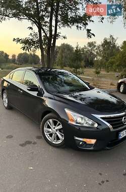 Седан Nissan Altima 2014 в Борисполе