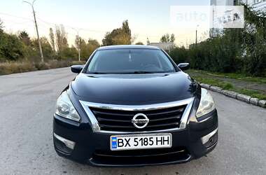 Седан Nissan Altima 2014 в Хмельницькому