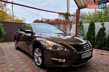 Седан Nissan Altima 2013 в Запоріжжі