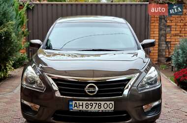 Седан Nissan Altima 2013 в Запоріжжі