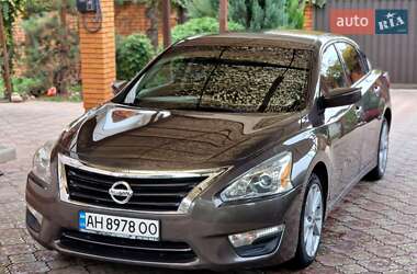 Седан Nissan Altima 2013 в Запоріжжі