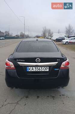 Седан Nissan Altima 2012 в Києві