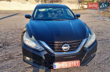 Седан Nissan Altima 2017 в Харкові