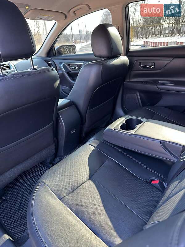 Седан Nissan Altima 2017 в Харькове