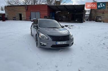 Седан Nissan Altima 2014 в Василькове