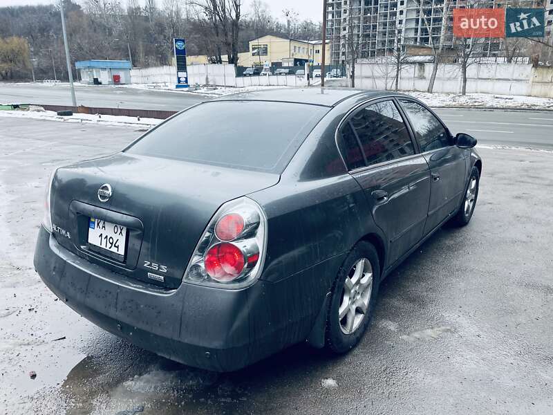 Седан Nissan Altima 2006 в Киеве