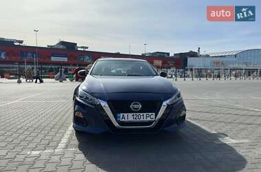 Седан Nissan Altima 2018 в 