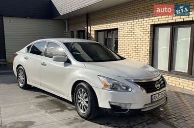 Седан Nissan Altima 2012 в 