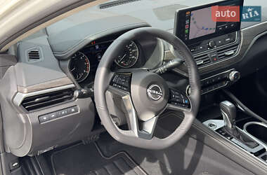 Седан Nissan Altima 2024 в 