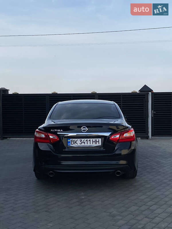 Седан Nissan Altima 2016 в Сарнах фото 4 Седан Nissan Altima 2016 в Сарнах