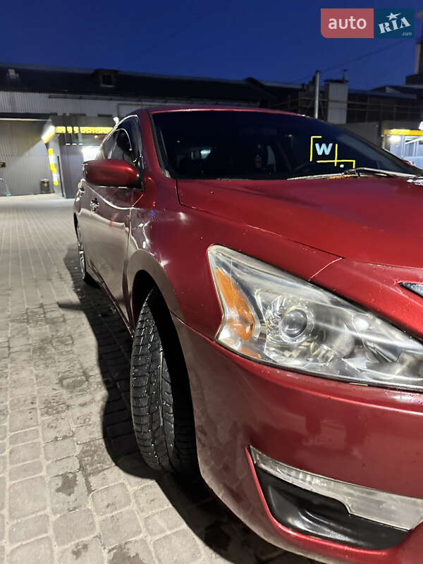 Седан Nissan Altima 2014 в Харкові