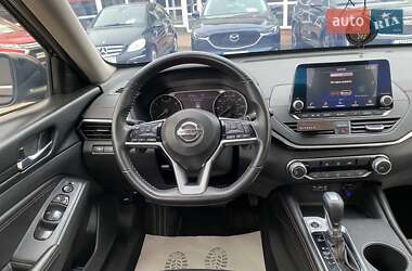Седан Nissan Altima 2020 в 