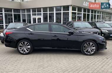 Седан Nissan Altima 2020 в 