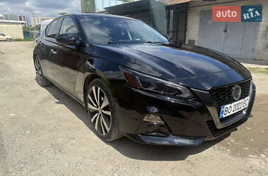 Седан Nissan Altima 2019 в Тернополі