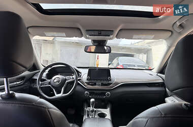 Седан Nissan Altima 2019 в 