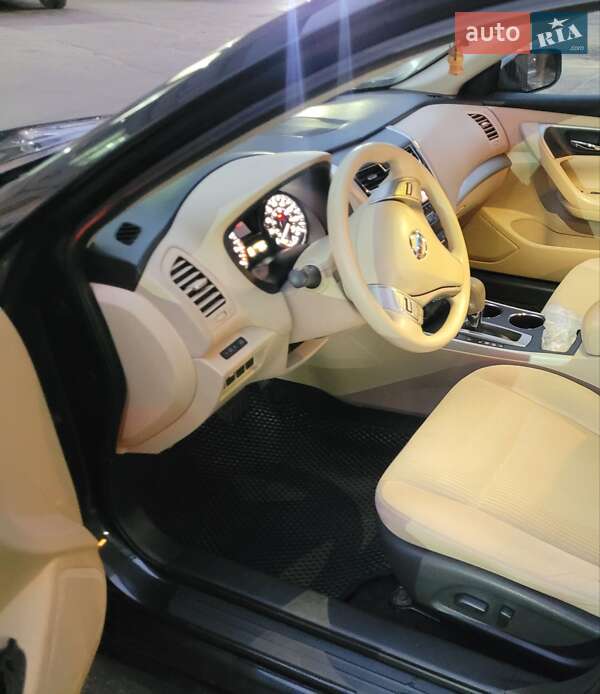 Седан Nissan Altima 2015 в Харькове фото 9 Седан Nissan Altima 2015 в Харькове