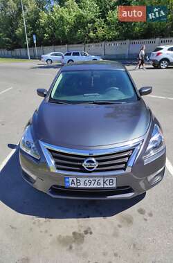 Седан Nissan Altima 2013 в Вінниці