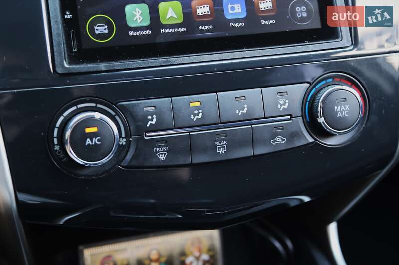 Седан Nissan Altima 2015 в Киеве фото 19 Седан Nissan Altima 2015 в Киеве