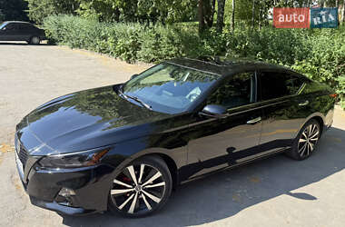 Седан Nissan Altima 2019 в 