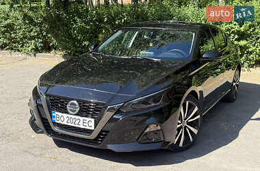 Седан Nissan Altima 2019 в Тернополі