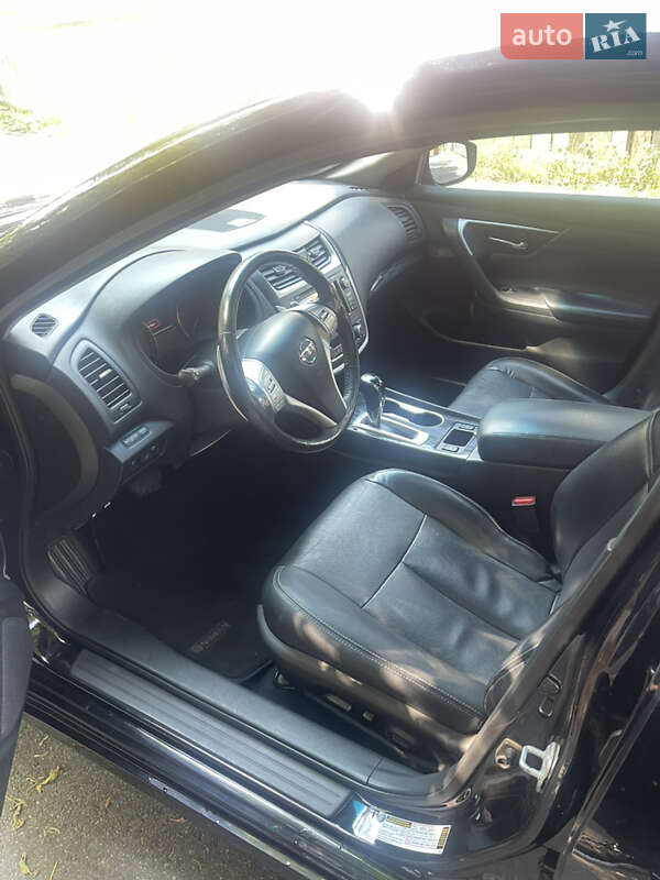 Седан Nissan Altima 2017 в Киеве