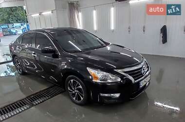 Седан Nissan Altima 2014 в Черкасах